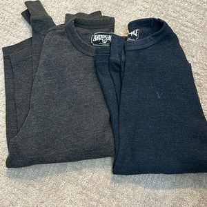 2 Men’s XS American Eagle long sleeve shirts